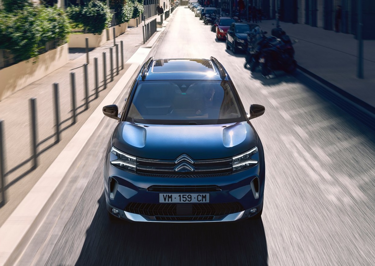 2025 Citroen C5 Aircross 1.2 Hybrid 145 HP Boot Space
