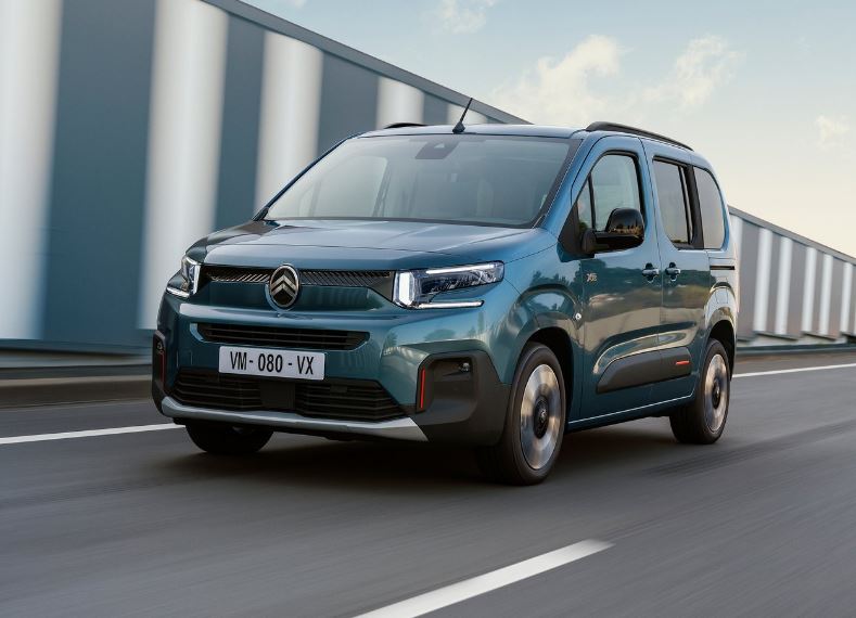 2025 Citroen Berlingo 1.5 BlueHDi 130 HP Boot Space