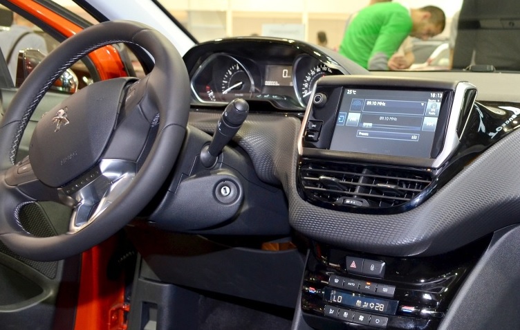 2020 Peugeot 208 1.5 BlueHDi Signature Technical Specifications