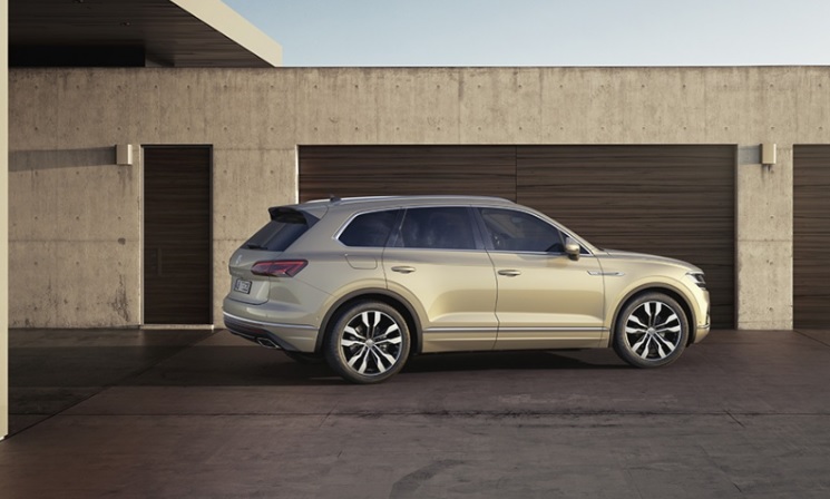 2022 Volkswagen Touareg 3.0 TDI V6 R-Line Technical Specifications