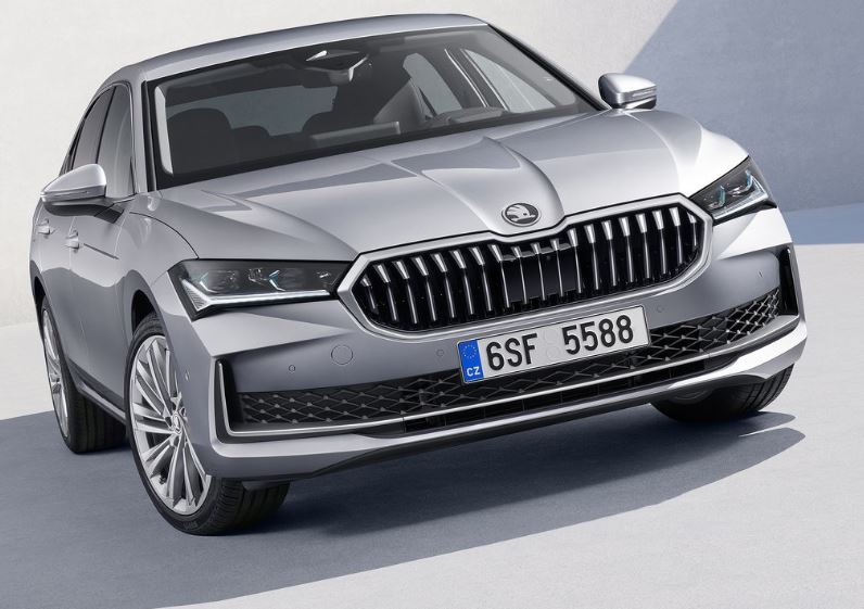 2025 Skoda Superb 2.0 TDI 193 HP Boot Space