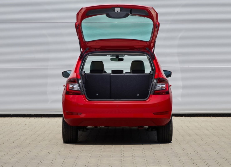 2021 Skoda Fabia 1.0 TSI Premium Colour Concept Technical Specifications