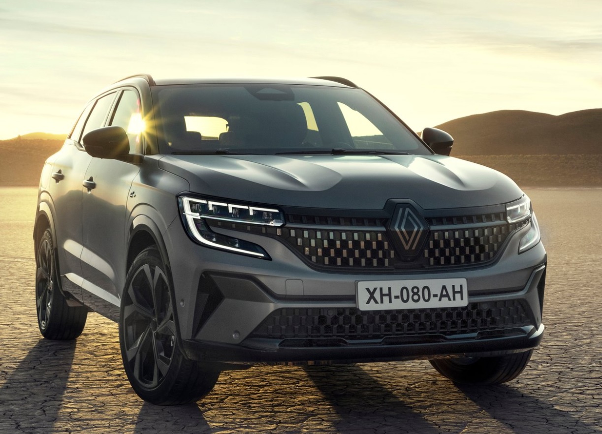 2025 Renault Austral 1.3 Mild Hybrid 160 HP Boot Space