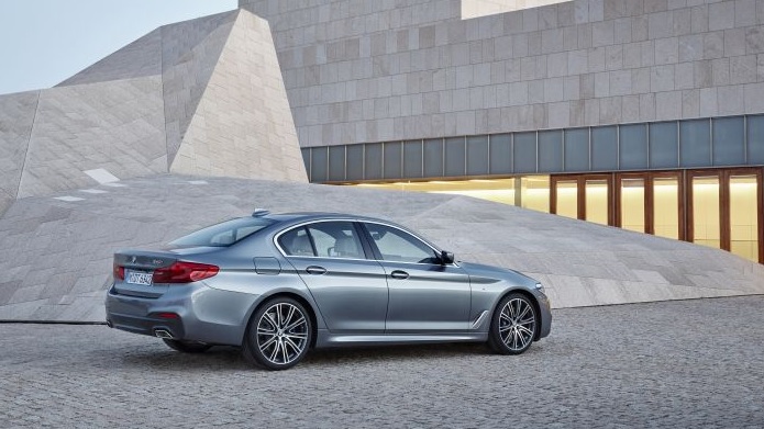 2020 BMW 5 Series 530i 2.0 xDrive Edition Luxury Line Specifications